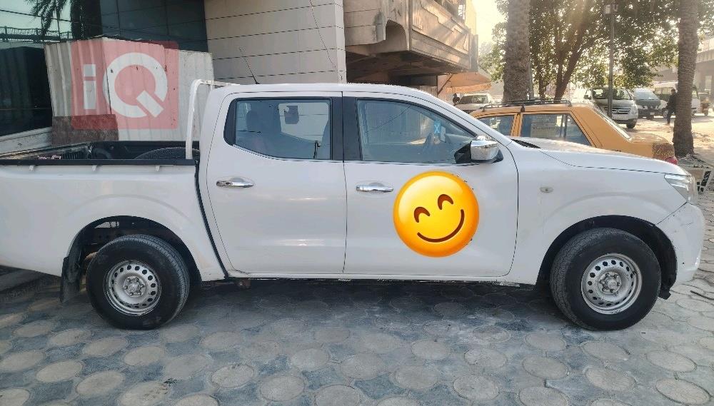 نيسان نافارا